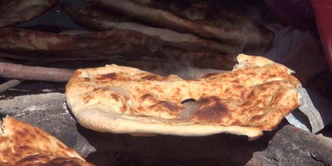 Ömürleri göç yollarında emekle geçiyor: Kışın sığındıkları köy konargöçer izleri taşıyor 5